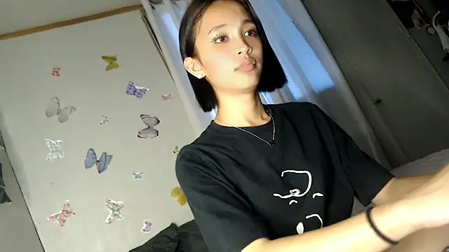 Snapshot of Angel_Morgan69 chatting on 03.05.25 Angel Morgan69 online show from 03.05.25