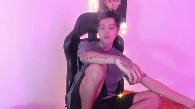 Snapshot of saad_man chatting on 12.22.24 saad man online show from 12.22.24