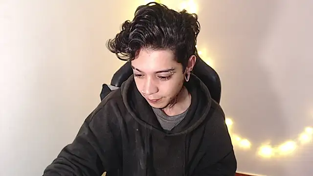 Snapshot of saad_man chatting on 02.06.25 saad man online show from 02.06.25