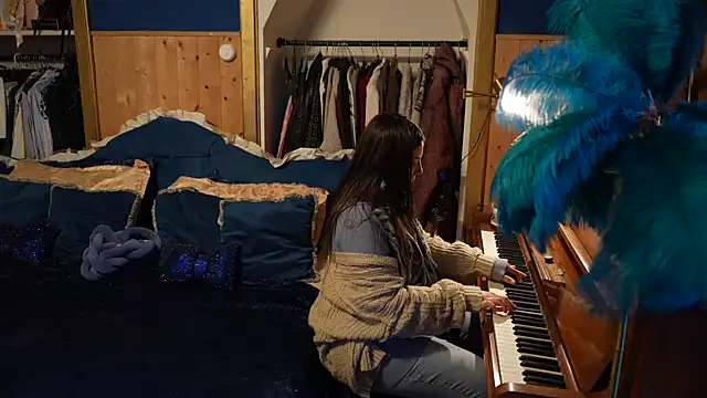 VanessaDoyle online show from 03.24.26