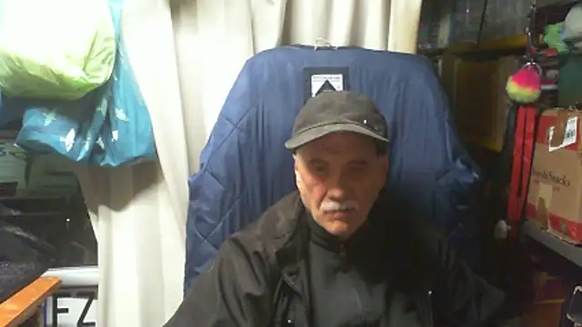 nonnomaturobisex online show from 04.15.26