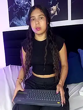 Snapshot of SARA_MILLER69 chatting on 03.25.26 SARA MILLER69 online show from 03.25.26