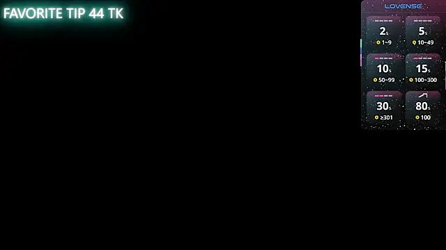 Snapshot of cloe_25 chatting on 03.12.25 cloe 25 online show from 03.12.25