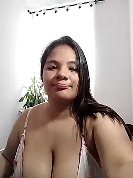 Snapshot of Van3orgasm4me chatting on 02.12.25 Van3orgasm4me online show from 02.12.25
