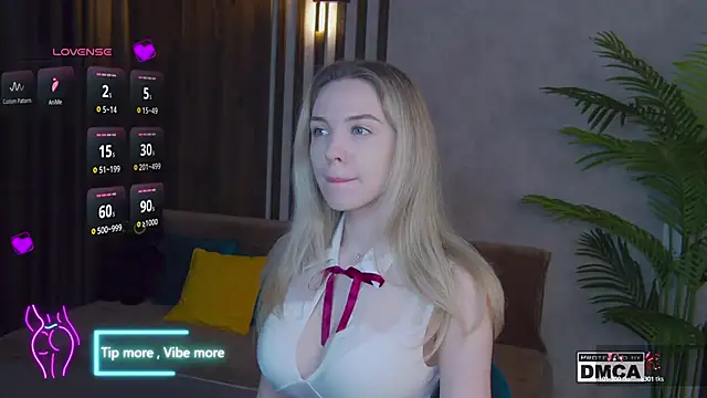 Holl1Would online show from 02.23.25