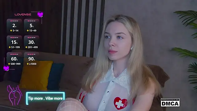 Holl1Would online show from 03.14.25