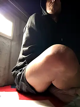 Snapshot of Roberts8inchcock chatting on 02.03.26 Roberts8inchcock online show from 02.03.26