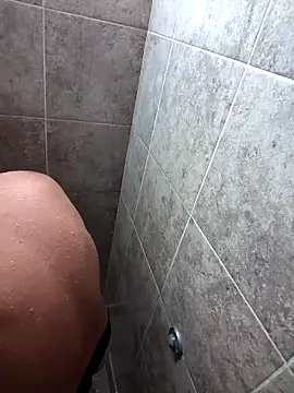 Snapshot of Roberts8inchcock chatting on 03.02.26 Roberts8inchcock online show from 03.02.26