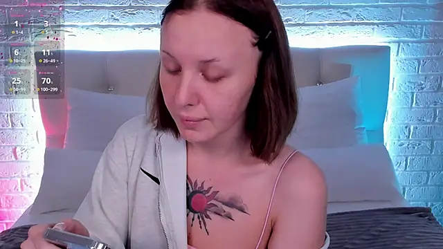 LianaFord online show from 04.13.26