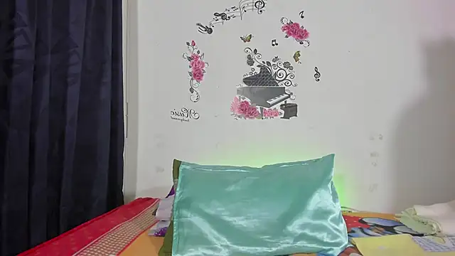 Snapshot of anthonela_mature_ chatting on 03.19.25 anthonela mature online show from 03.19.25