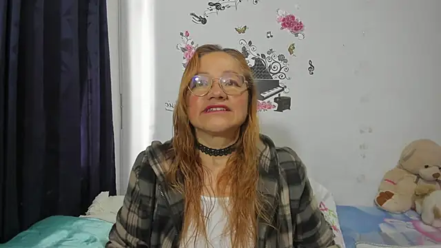 Snapshot of anthonela_mature_ chatting on 10.09.25 anthonela mature online show from 10.09.25