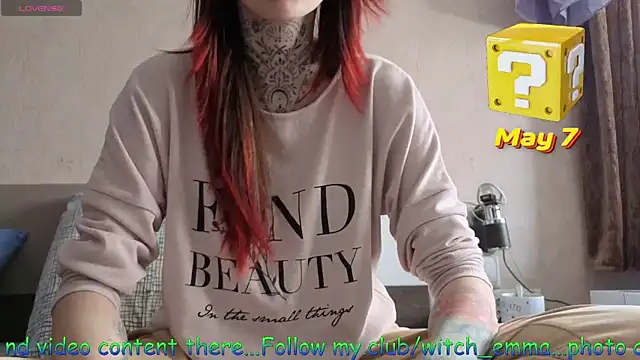 Snapshot of Witch_Emma chatting on 05.07.26 Witch Emma online show from 05.07.26