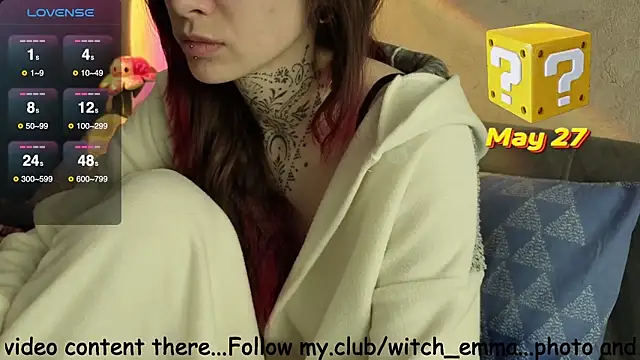 Snapshot of Witch_Emma chatting on 05.27.26 Witch Emma online show from 05.27.26