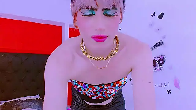 Snapshot of priscilahotker chatting on 02.18.25 priscilahotker online show from 02.18.25