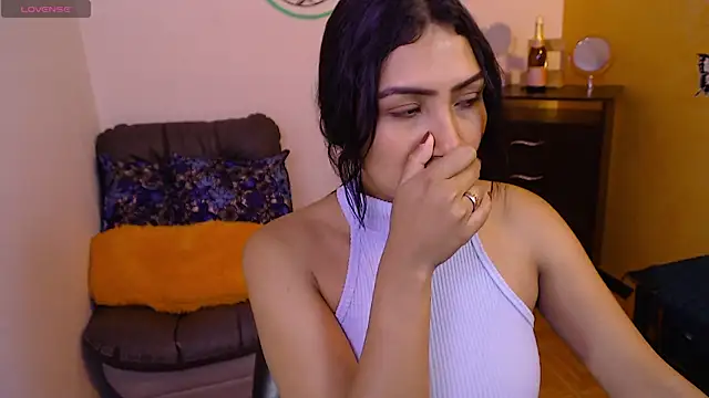 Snapshot of leah-666 chatting on 02.11.25 leah-666 online show from 02.11.25