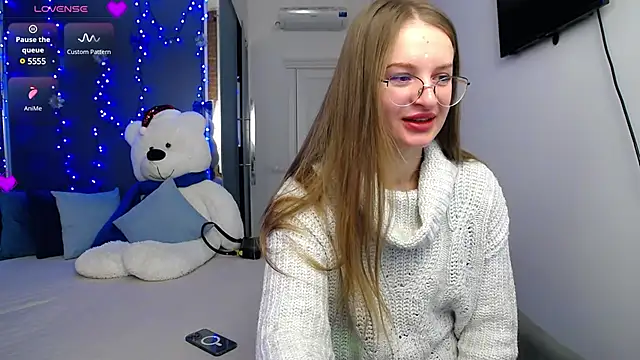 KateJonson online show from 01.05.25