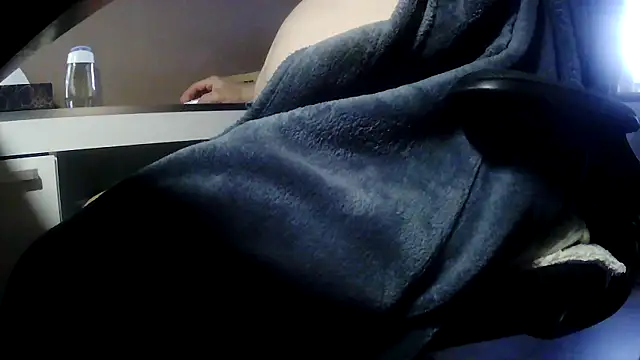 Snapshot of suedel65 chatting on 02.23.26 suedel65 online show from 02.23.26
