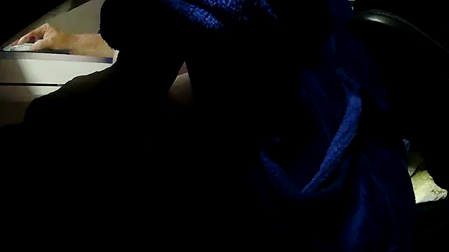 Snapshot of suedel65 chatting on 05.17.26 suedel65 online show from 05.17.26