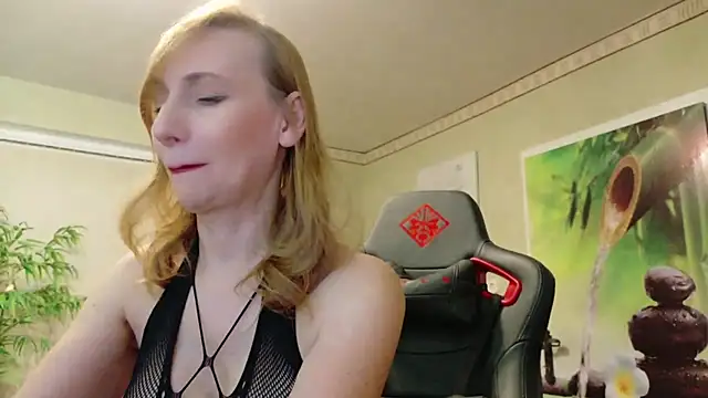 HotLana69 online show from 02.10.25