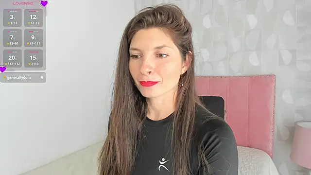 Azahara Amin  online show from 10.08.25