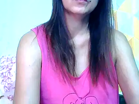 Snapshot of urwife_tobe chatting on 02.18.25 urwife tobe online show from 02.18.25