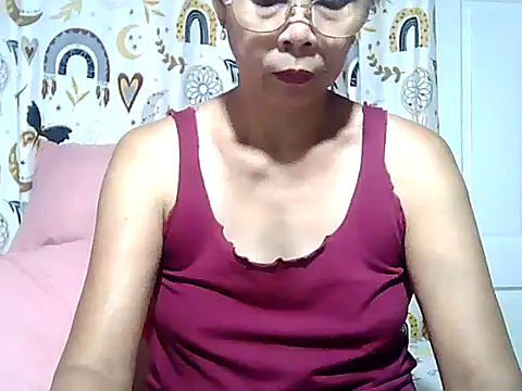 urwife tobe online show from 04.28.26