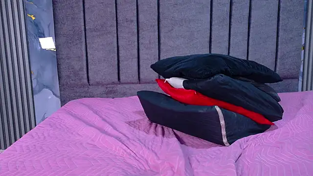 DANIK STAR online show from 11.04.25