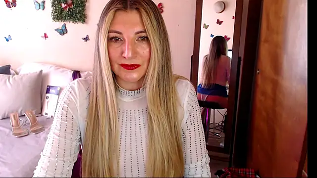 Snapshot of Jolie-Mature chatting on 06.05.26 Jolie-Mature online show from 06.05.26