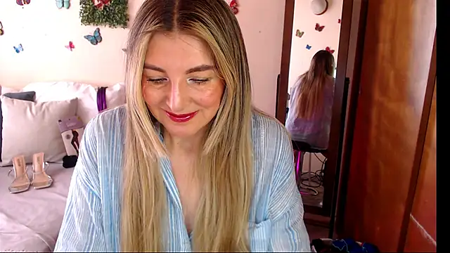Snapshot of Jolie-Mature chatting on 06.08.26 Jolie-Mature online show from 06.08.26