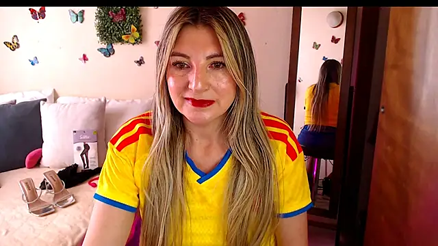 Snapshot of Jolie-Mature chatting on 06.27.26 Jolie-Mature online show from 06.27.26