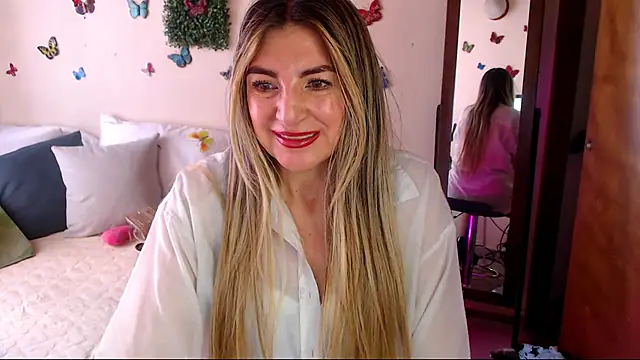 Snapshot of Jolie-Mature chatting on 07.27.26 Jolie-Mature online show from 07.27.26