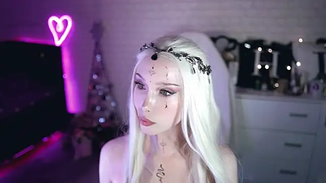  Uindi  online show from 02.06.25