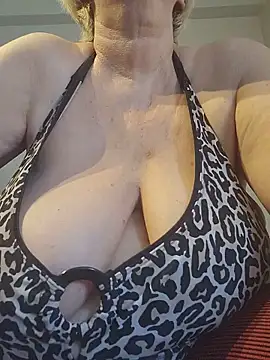 milfchantal4 online show from 06.05.26