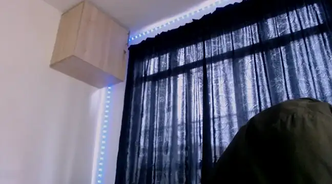 Snapshot of Samuel_Suarez chatting on 12.05.24 Samuel Suarez online show from 12.05.24