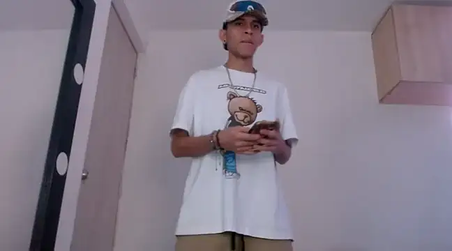 Snapshot of Samuel_Suarez chatting on 12.07.24 Samuel Suarez online show from 12.07.24