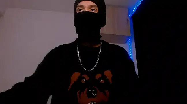 Snapshot of Samuel_Suarez chatting on 12.30.24 Samuel Suarez online show from 12.30.24