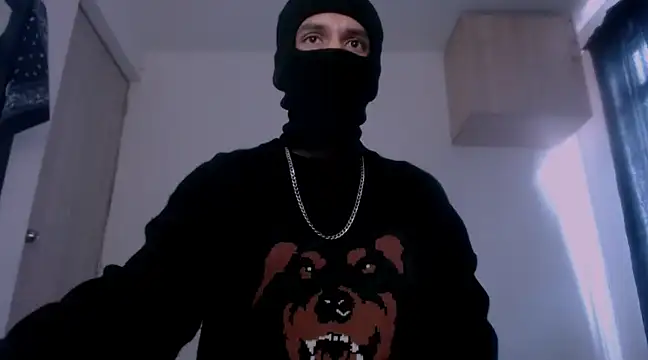 Snapshot of Samuel_Suarez chatting on 01.22.25 Samuel Suarez online show from 01.22.25