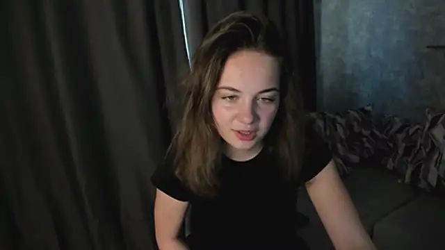 Snapshot of KristinaLoison chatting on 05.19.26 KristinaLoison online show from 05.19.26