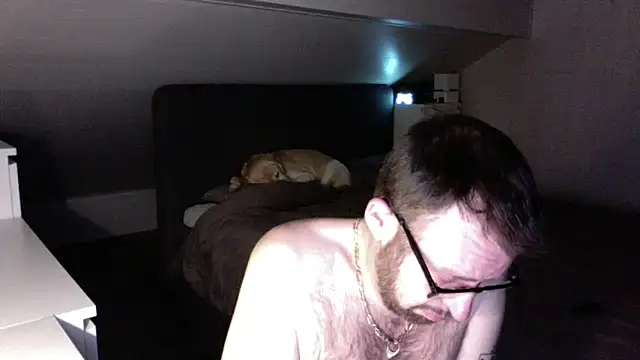 Snapshot of FABIOGLASSES chatting on 12.08.24 FABIOGLASSES online show from 12.08.24