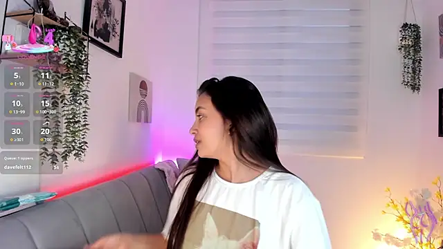 aisha es online show from 03.09.26