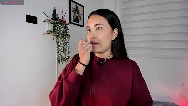 aisha es online show from 07.22.26