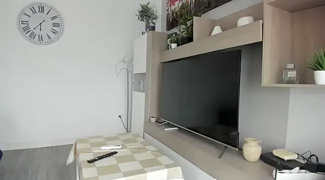 HeteroOli online show from 02.15.25