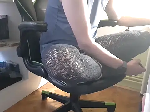 feathersify online show from 11.18.25