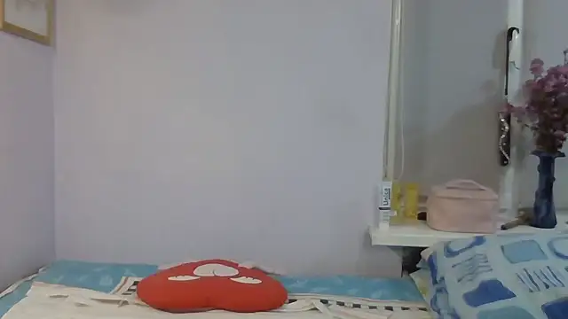 Snapshot of Lusi-777 chatting on 11.19.25 Lusi-777 online show from 11.19.25