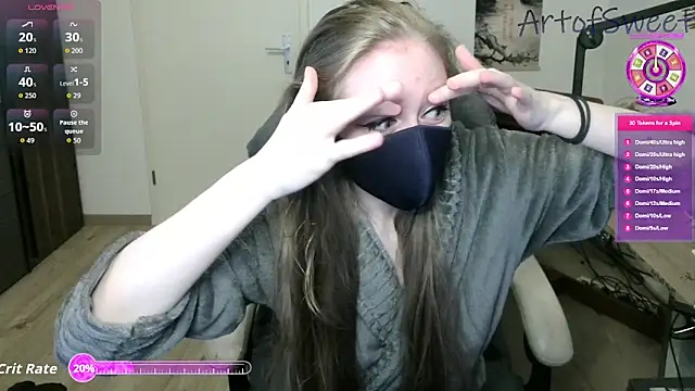 Snapshot of ArtofSweet chatting on 10.07.25 ArtofSweet online show from 10.07.25