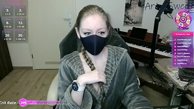 Snapshot of ArtofSweet chatting on 10.21.25 ArtofSweet online show from 10.21.25