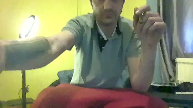 Snapshot of ThatGuyNextDoor1992 chatting on 02.22.25 ThatGuyNextDoor1992 online show from 02.22.25