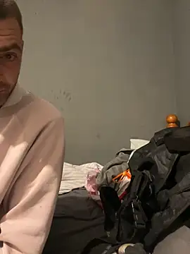 Snapshot of ThatGuyNextDoor1992 chatting on 09.16.25 ThatGuyNextDoor1992 online show from 09.16.25