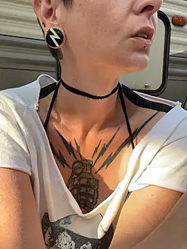 Dark Obsessions online show from 03.26.26