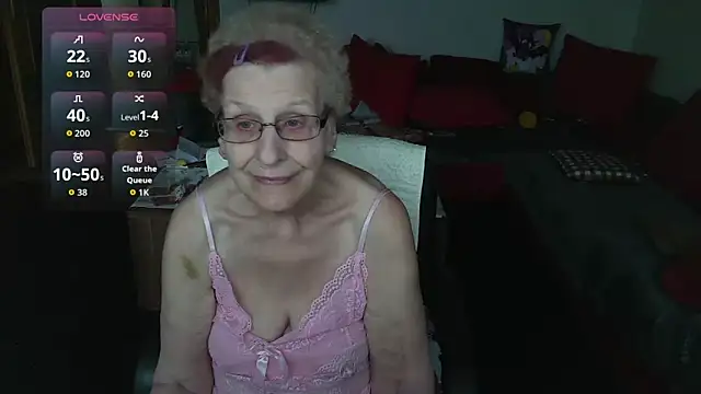 HeisseomaOriginal online show from 12.03.25